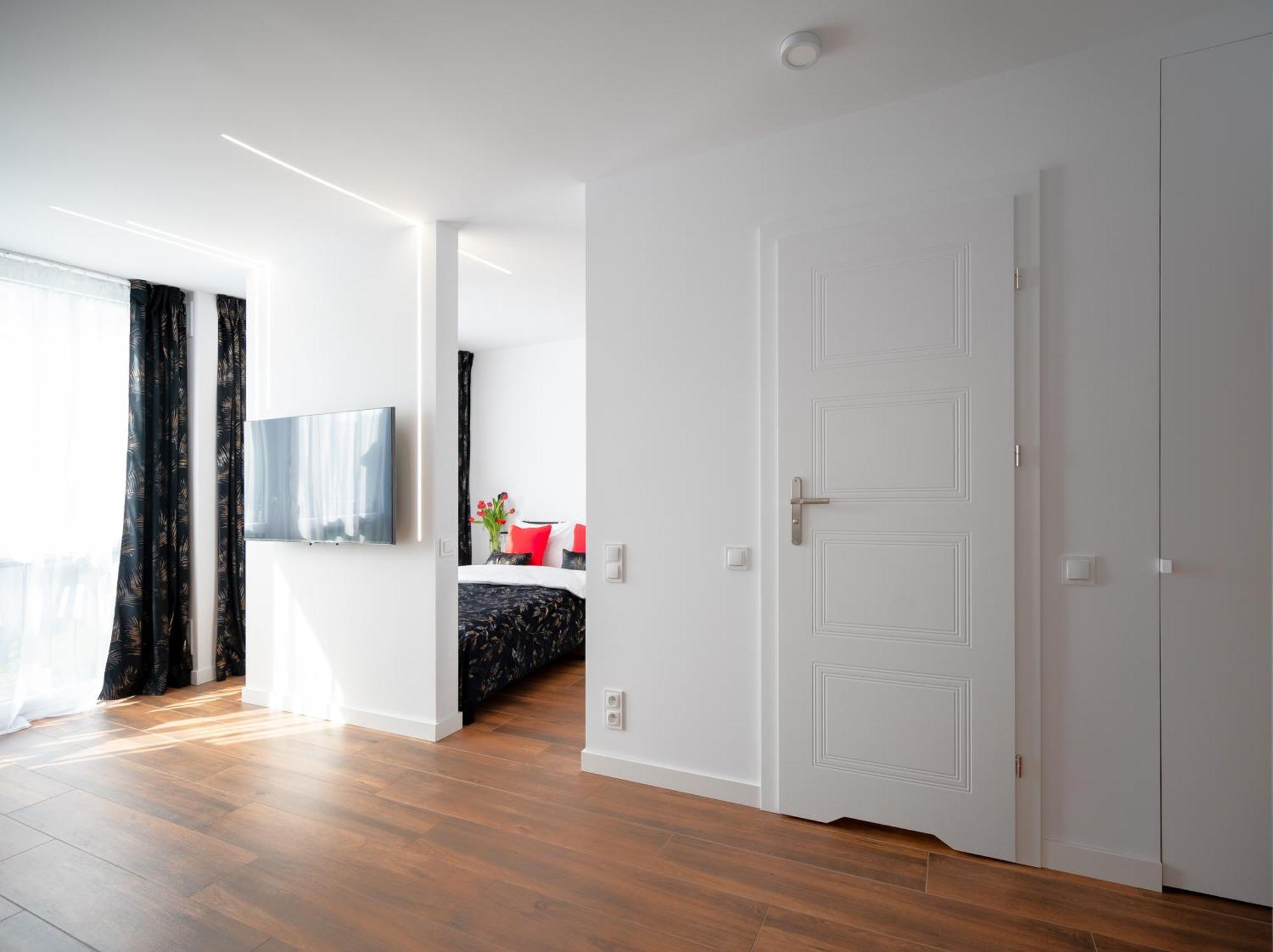 Apartmán Center Grzybowska, Next To Warsaw's Business District, Metro Onz & Westin By Warsawskyline